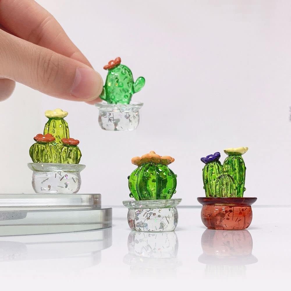 4Pcs Mini Cactus Figurines Ornaments Desktop Craft Car Inner Ornaments Adornment Cute Miniature Plant for Home Office Decoration(4Pcs/Set)