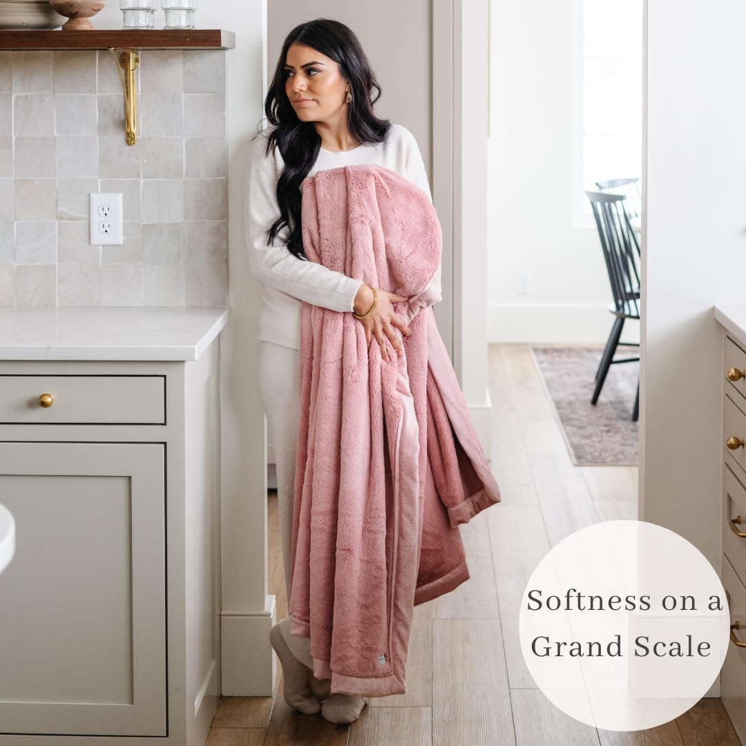 Saranoni Oversized Luxury Blanket | Breathable Super Soft, Lush, Plush Comfy Blankets for Adults | Ballet Slipper Pink - X-Large 60” x 80”