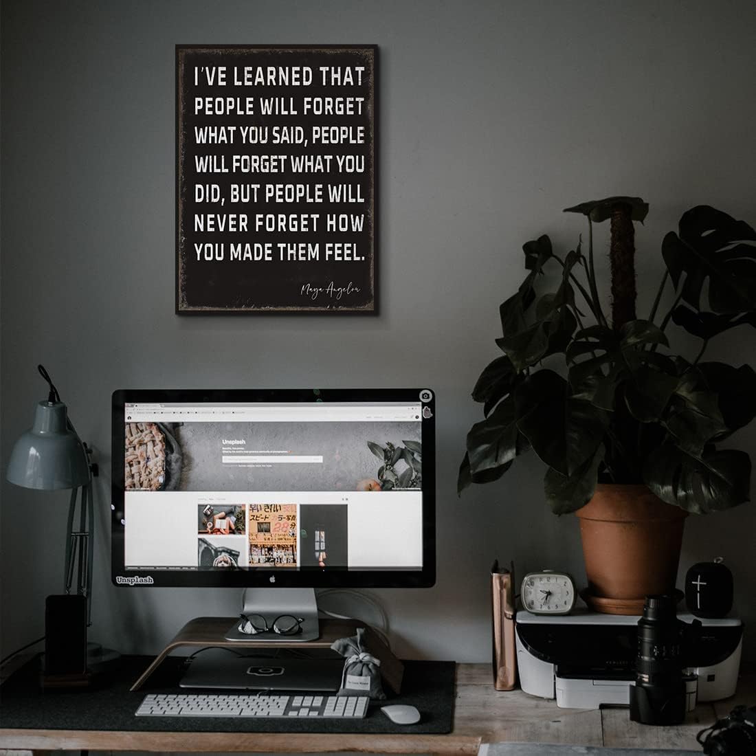 WOWGOOMO Retro Inspirational Canvas Wall Art Maya Angelou Quotes I've Learned That People Will Never Forget How You Made Them Feel Motivational Positive Painting Wall Decor for Home Office Framed Gift