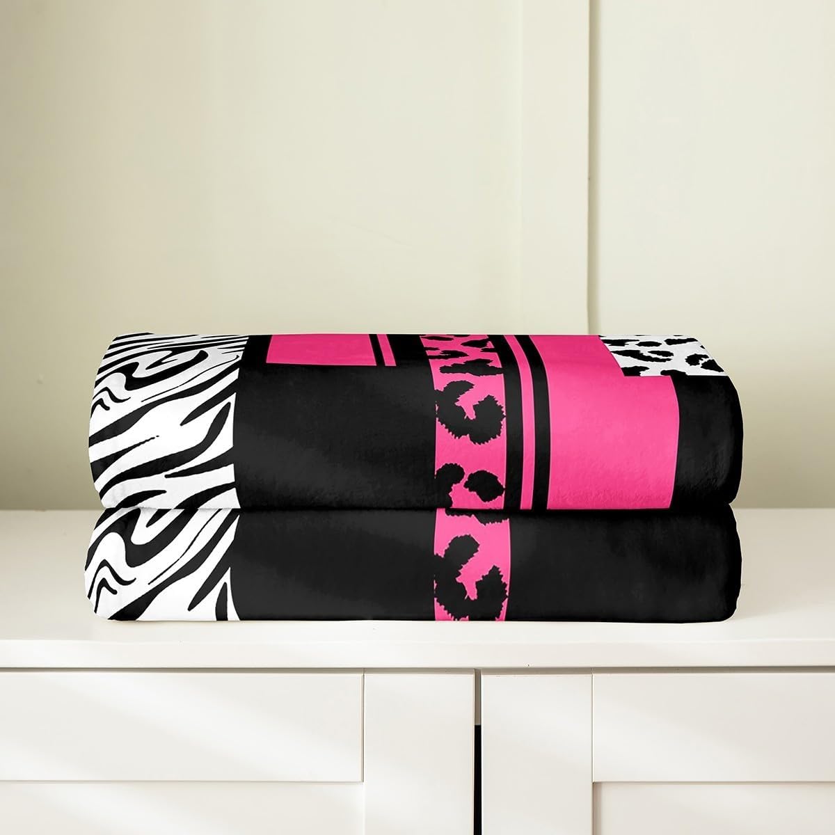 Feelyou Leopard Zebra Plush Throw Blanket, Throw 50"x60" Kids Cheetah Pink White Black Flannel Fleece Blanket for Teens Animal Print All Season,Bed Blanket Breathable Safari Geometric Room Decor