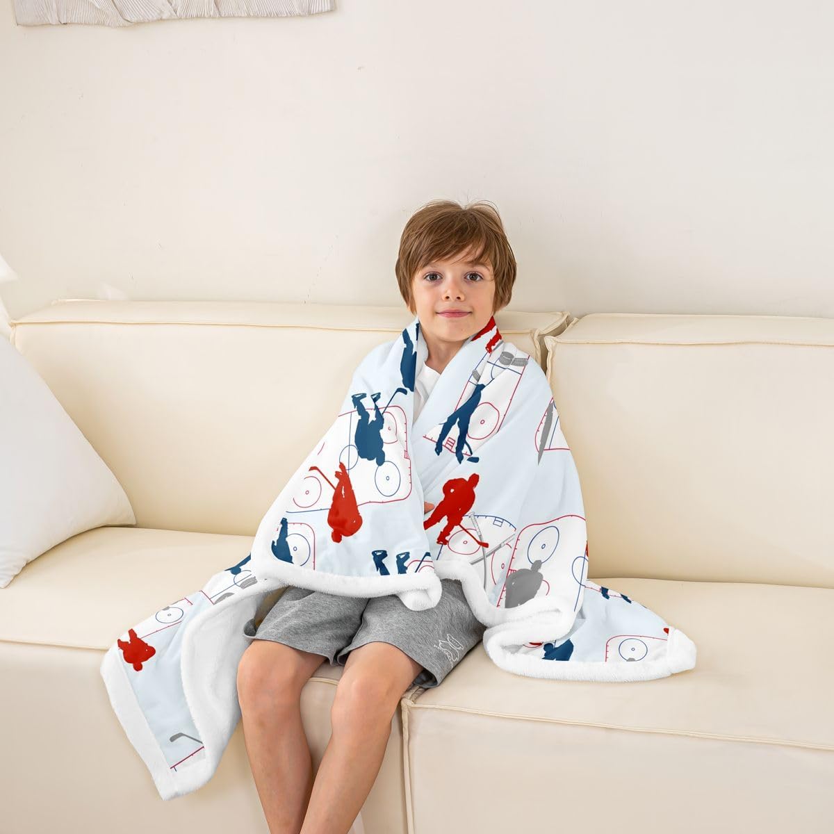 Manfei Ice Hockey Throw Blanket Red Blue Grey Hockey Player Fleece Blanket Winter Sports Theme Cozy Throws for Bed Couch Sofa,Kids Boys Girls Room Decor,Soft and Breathable(40 x 50 Inches)