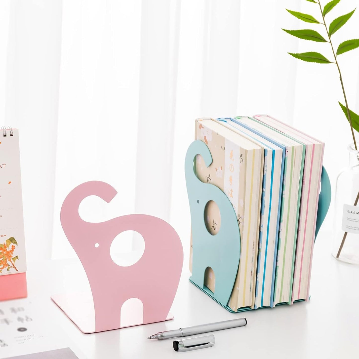2 Pcs/Set Creative Modeling Book Stand Elephant Book Stand Metal Bookend Reading Book Holder Shelf Office Supplies Decorative Bookends for Shelves (Color:D) (B)