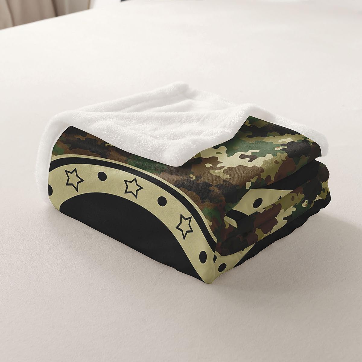 Feelyou Camo Sherpa Throw Blanket for Couch Personalized Initial F Super Soft Cozy Fleece Monogrammed Blanket for Winter, Plush Throw Camouflage Throw 50"x60" Military Style All Season