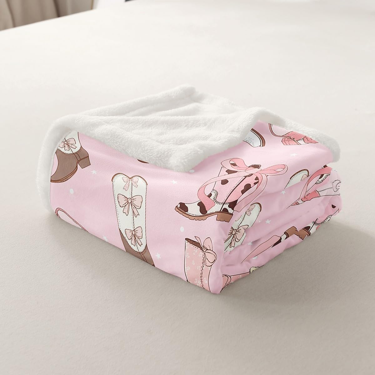 Cowgirls Sherpa Blanket For Girls Cowboy Hat Boots Fleece Blanket 40"X50" Pink Kawaii Bow Tie Throw Blanket Rustic Horseshoe Cactus Plush Bed Blanket For Kids Teens Woman Decorative Sofa Couch