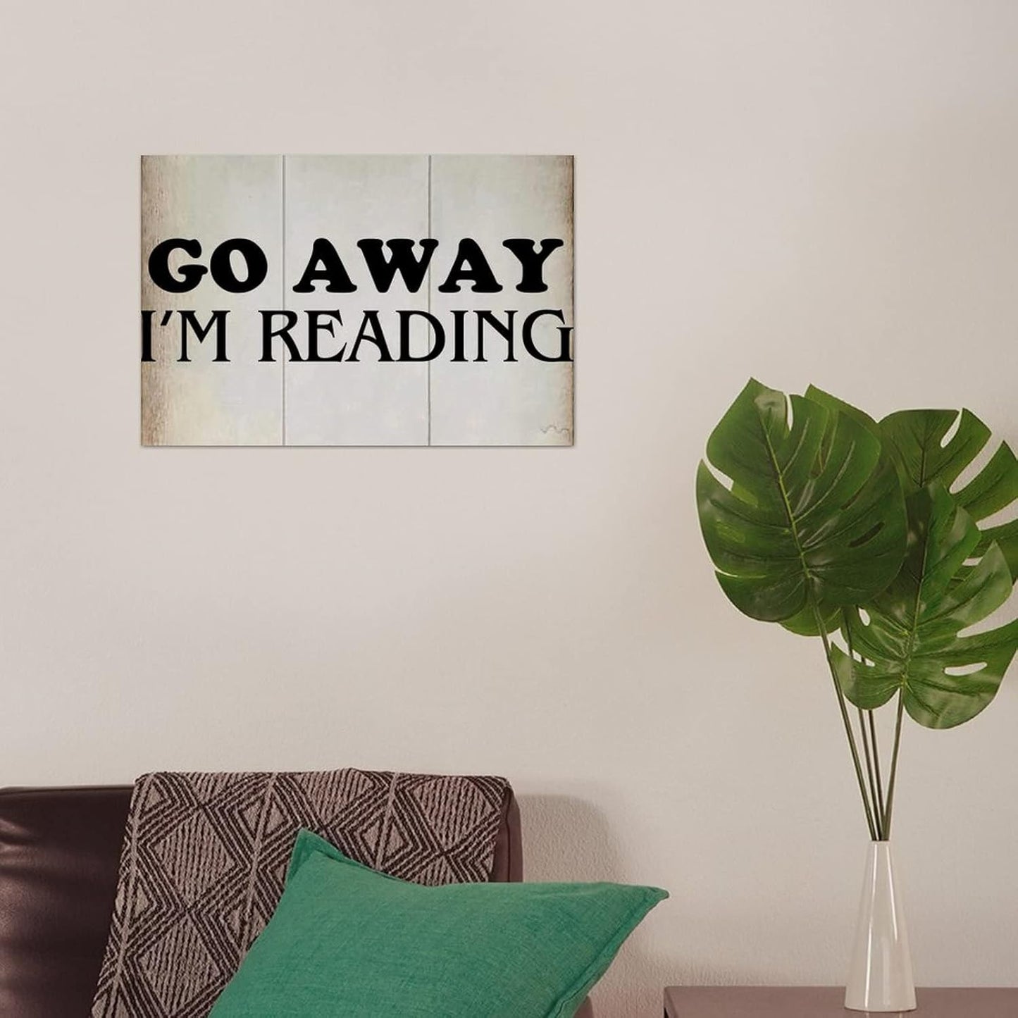 LITTLEGROVE SEEDS Wooden Pallet Sign Go Away I'm Reading Wood Signs with Inspirational Quotes 12x8in Farmhouse Wooden Signs Family Wall Art Decor Wall Hanger for Bedroom Living Room Housewarming Gift