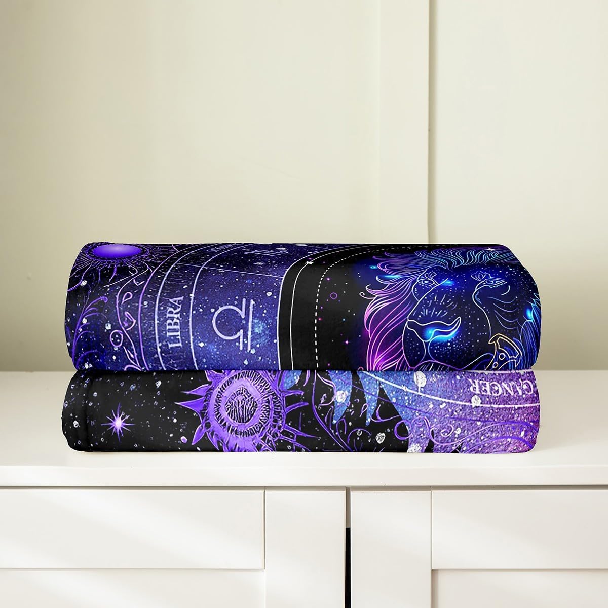 Feelyou Leo Plush Blanket Queen 90"x90" Constellation Flannel Fleece Throw Blanket for Boys Girls Children Horoscope Astrology All Season Bed Blanket Room Decor Constellation Theme Fuzzy Blanket