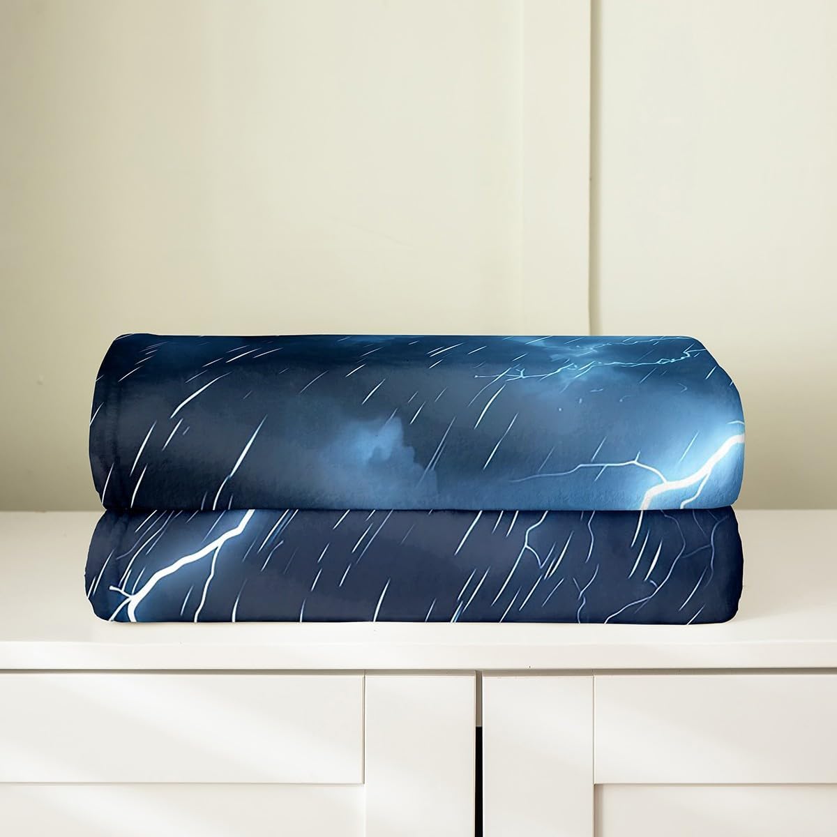 Erosebridal Nature Lightning Blanket for Adult Teens,Lightning Thunderstorm Throw Blanket Throw 50x60 Inch,Grey Cloud Fleece Blanket Soft Lightweight,Natural Disaster Themed Flannel Blanket Warm