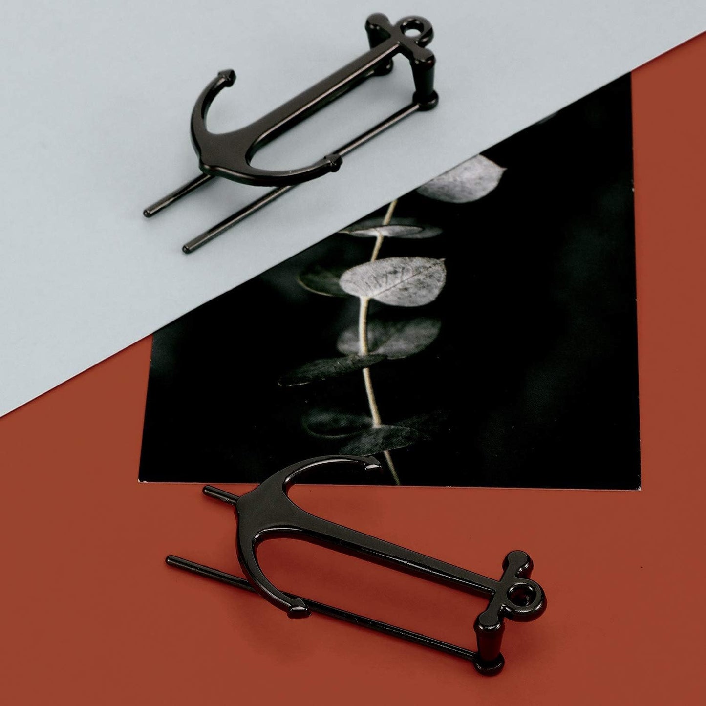 2 Pieces Bookmarks Creative Anchor Bookmark Metal Page Holder for Reading Students Teachers Graduation Gifts Office Supplies
