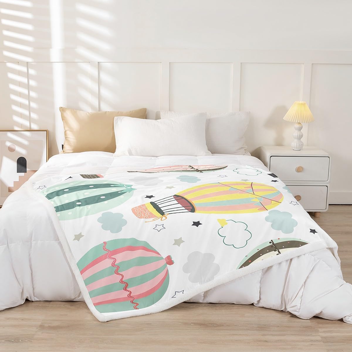 Hot Air Balloon Bed Blanket Star and Cloud Throw Blanket Soft Cozy Luxury Starry Sky Fleece Blanket Colorful Hot Air Balloon Flannel Blanket for Sofa Bedroom Office Travel All Season(Twin 60"x80")