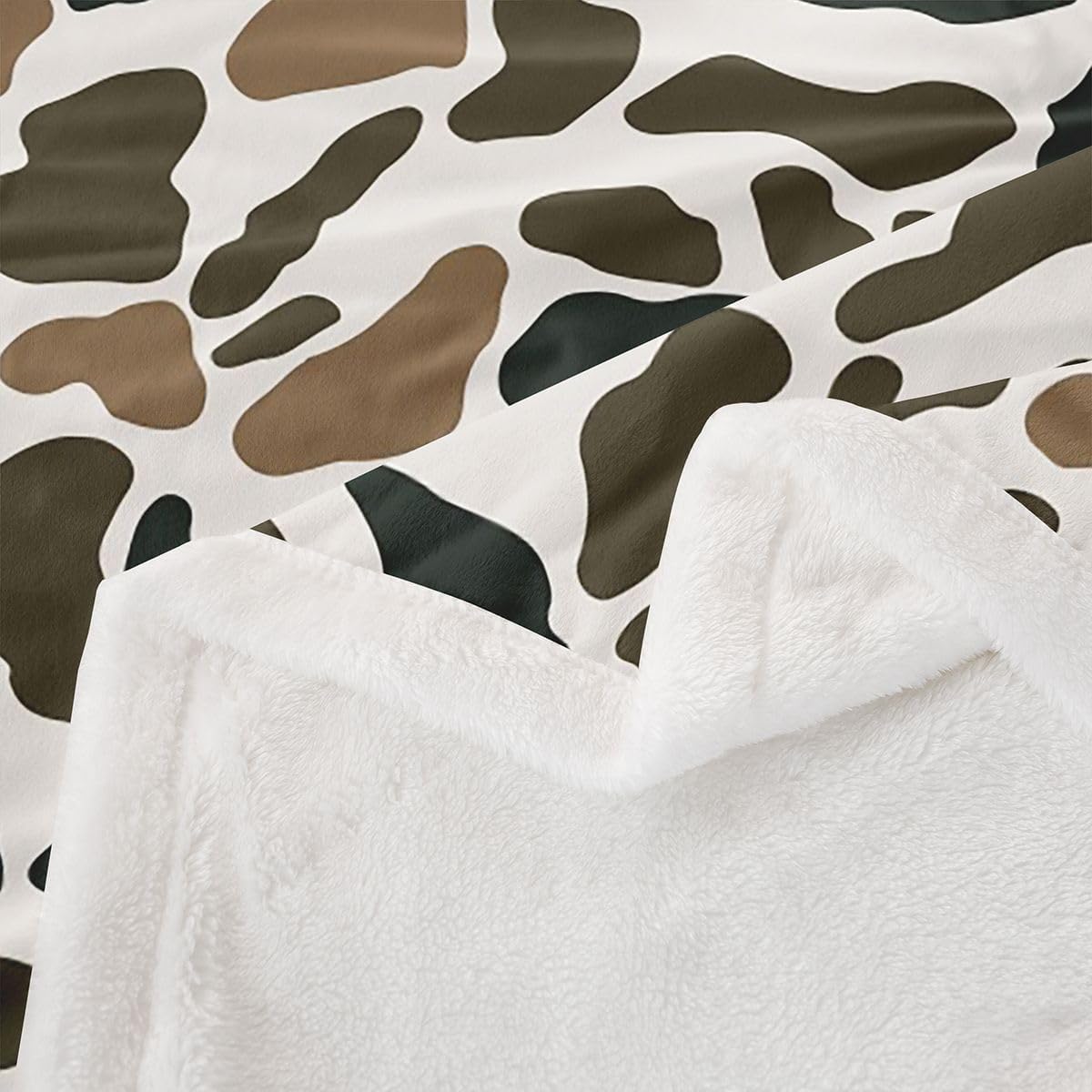 Feelyou Camo Throw Blanket Black White Soft Fleece Sherpa Cozy Fuzzy Plush Warm Wild Hunting Fuzzy Plush Throw Farmhouse Cabin Rustic Baby 30"x40" Animal for Bed Couch Living Room