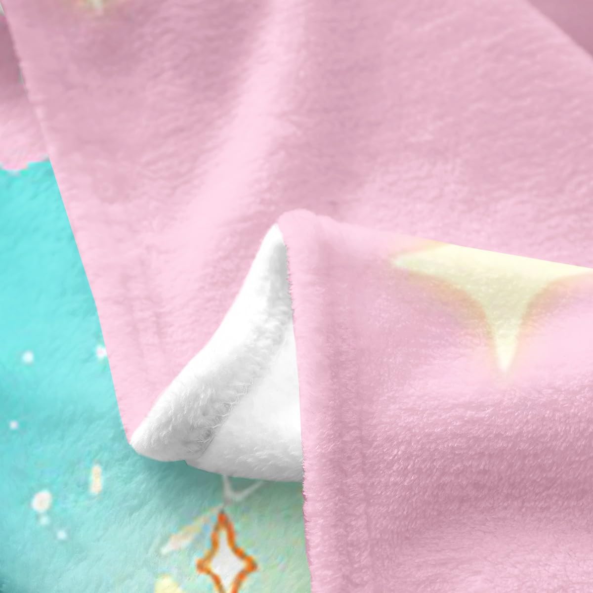 Feelyou Cute Axolotl Plush Throw Blanket, 40"x50" Cartoon Salamander Flannel Fleece Blanket for Sofa Couch Kids Teens Adults Rainbow Coludy All Season,Bed Blanket Kawaii Ocean Sealife Room Decor