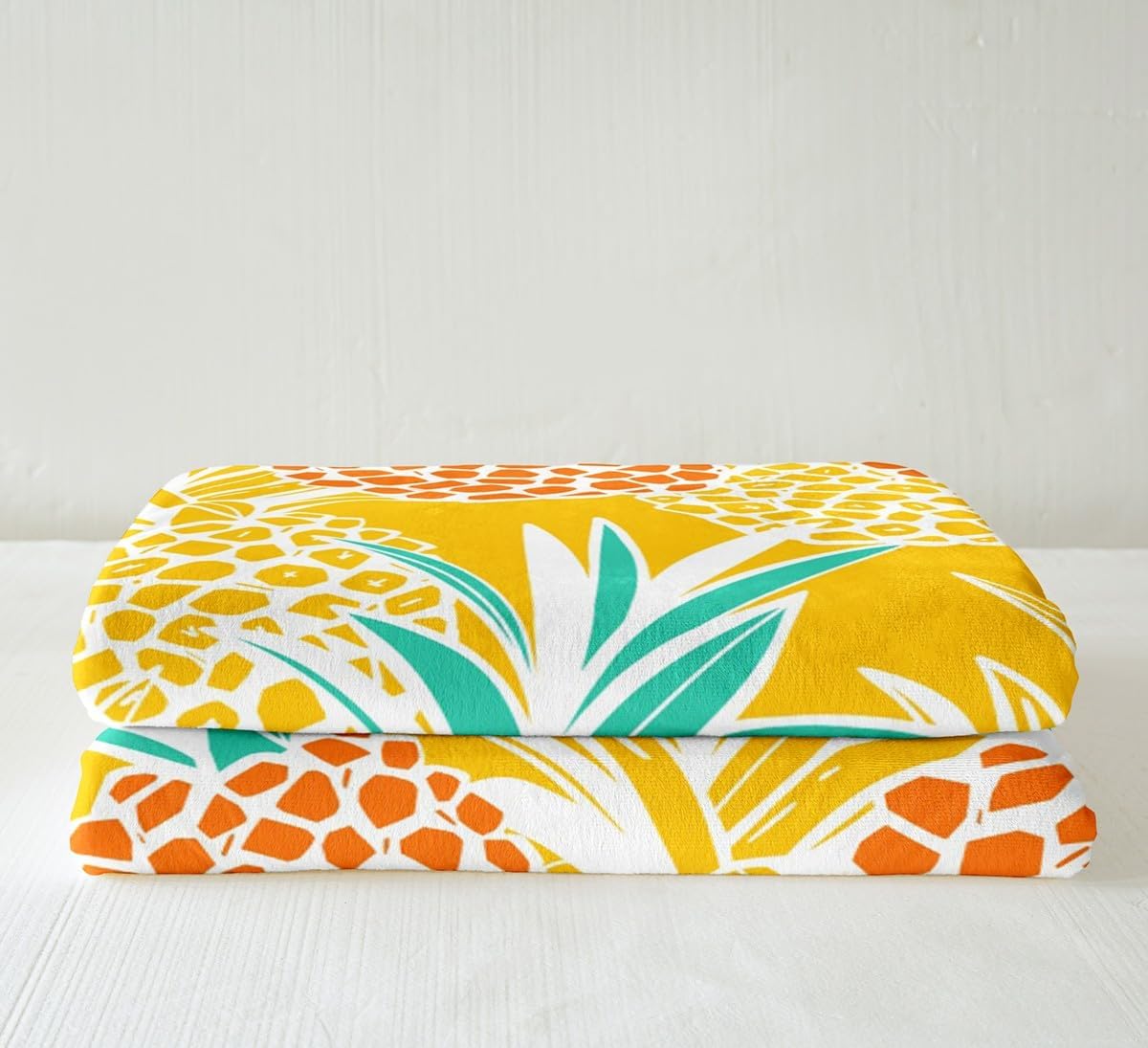 Feelyou Pineapple Sherpa Blanket Tropical Fruit Print Throw Blanket for Couch Chair Sofa Women Fresh Pineapple Pattern Decor Fleece Blanket Orange Cartoon Design Warm Plush Blanket Twin 60"x80"