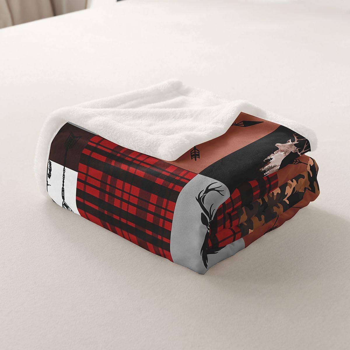 Feelyou Hunting Camo Throw Blanket Deer Soft Fleece Sherpa Cozy Fuzzy Plush Warm Camouflage Fuzzy Plush Throw Antlers Queen 90"x90" for Bed Couch Living Room
