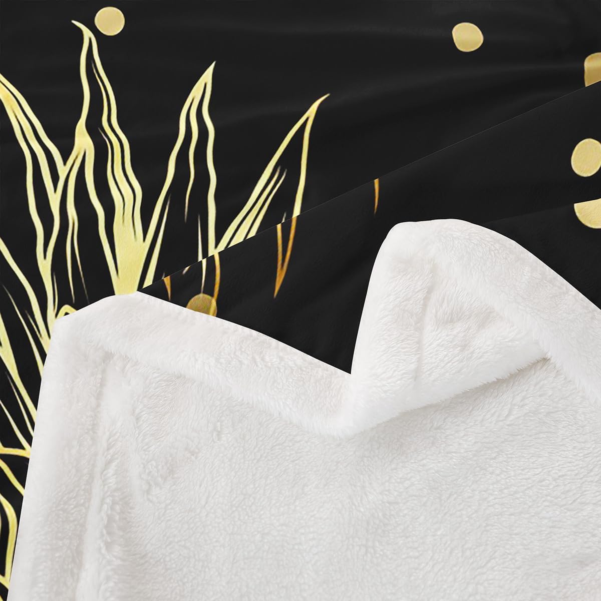 Feelyou Pineapple Fleece Throw Blanket Black Gold Pineapple Printed Sherpa Blanket for Kids Boys Girls Polka Dot Decoration Luxury for Sofa Bed Couch Twin 60x80 Inch