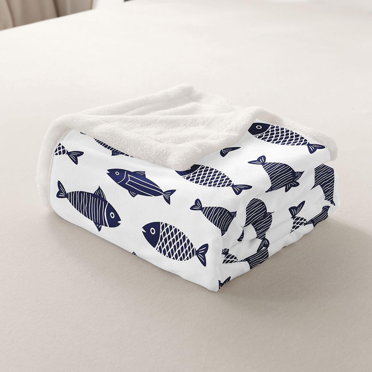 Feelyou Fishes Sherpa Throw Blanket for Couch Blue Fish Super Soft Cozy Fleece White Blue Floral Blanket for Winter, Plush Throw Nautical 40"x50" All Season