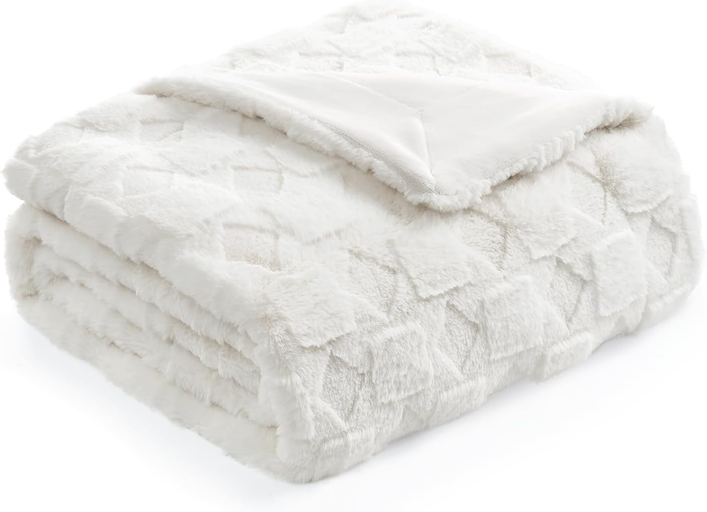 Cozy Bliss Faux Fur Textured Throw Blanket for Couch Super Soft Fuzzy Checkered Bed Blanket Gift for Women Premium 3D Geom Jacquard All Season Use Cream White 50"*60"