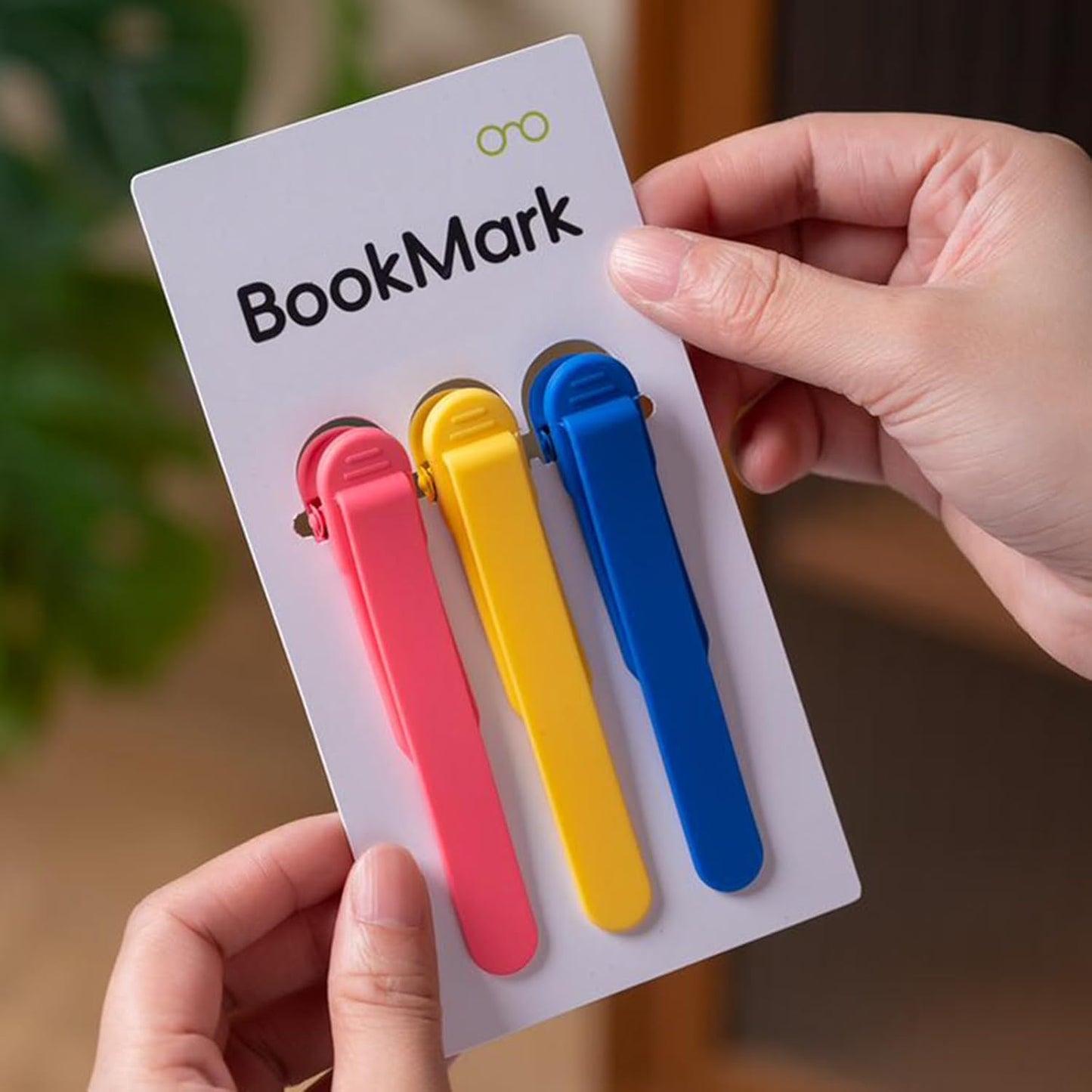 6pcs Automatic Bookmark, Silicone Book Marks for Reading Women, Men, Kids, Book Lovers, Cute Unique Book Markers for Reading, Reading Accessories Gifts for Book Lovers