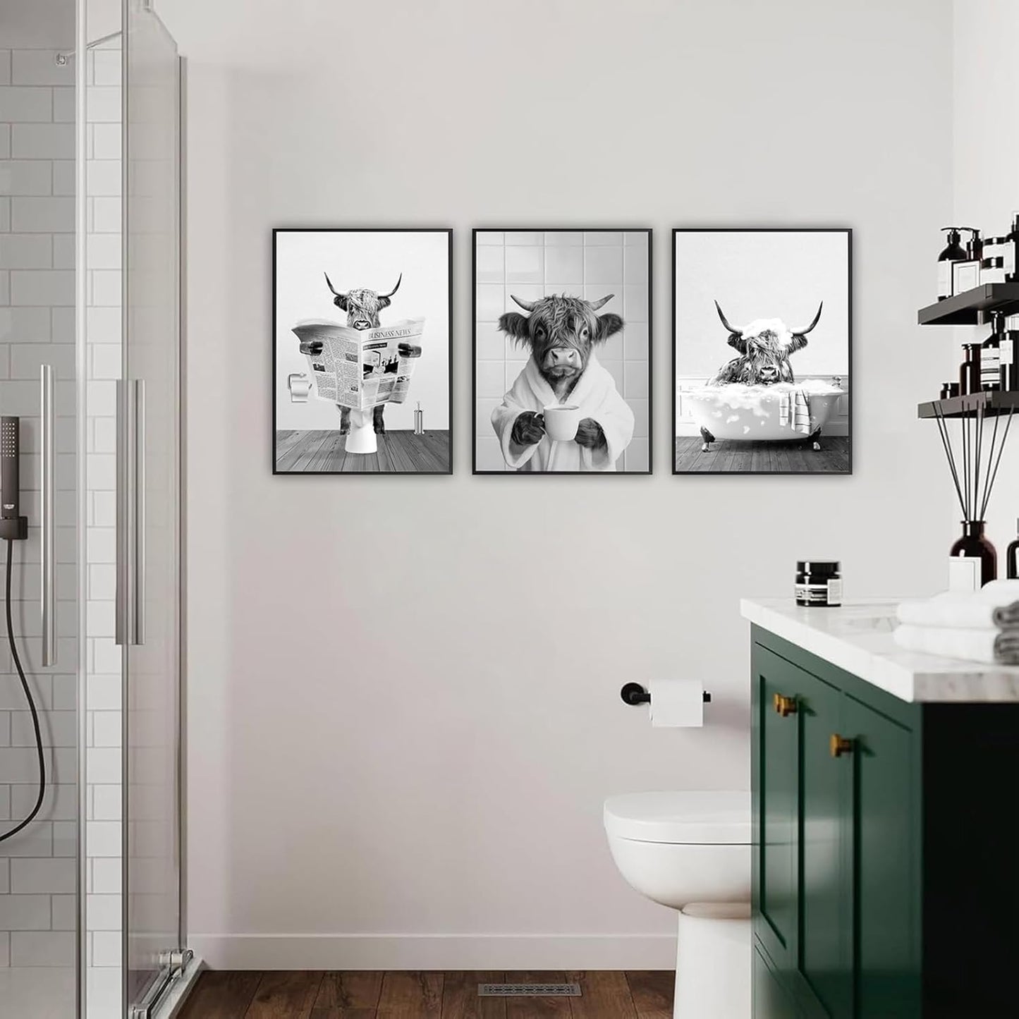 3pcs Funny Highland Cow Bathroom Wall Art Black and White Animal Poster Prints Newspaper Reading Bathtub Highland Cow Pictuer Painting Rustic Farmhouse Bathroom Wall Decor（16×24in Unframed）