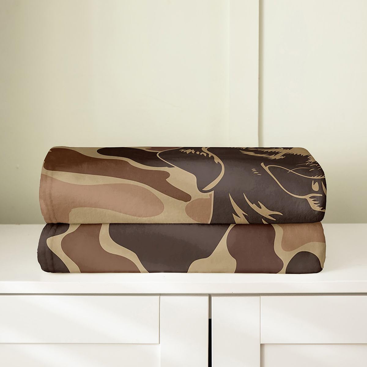 Manfei Vintage Brown Camo Flannel Blanket Hunting Camouflage Duck Hunters Throw Blanket Dog and Duck Cozy Throws for Bed Couch Sofa,Kids Boys Girls Room Decor,Soft and Breathable(30 x 40 Inches)