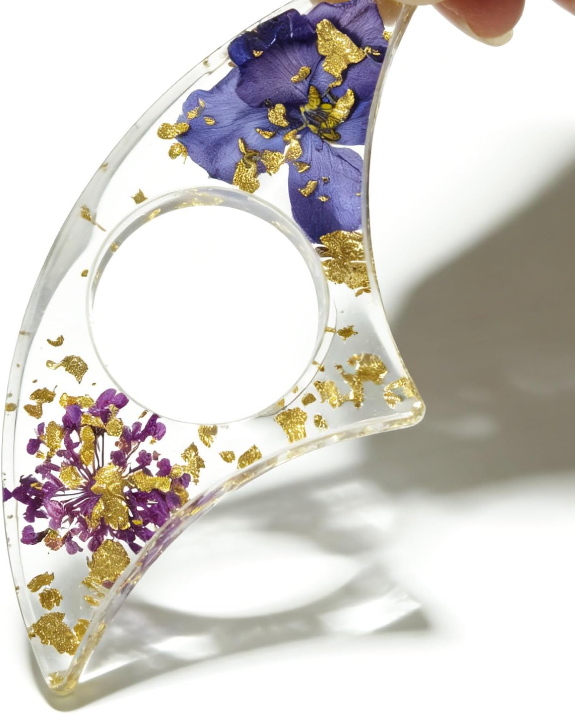 LeLehome 4PCS Book Page Holder, Dried Flower Thumb Ring Book Holder for Reading Lovers, Handmade Resin Finger Ring Opener Bookmark Gifts Accessories