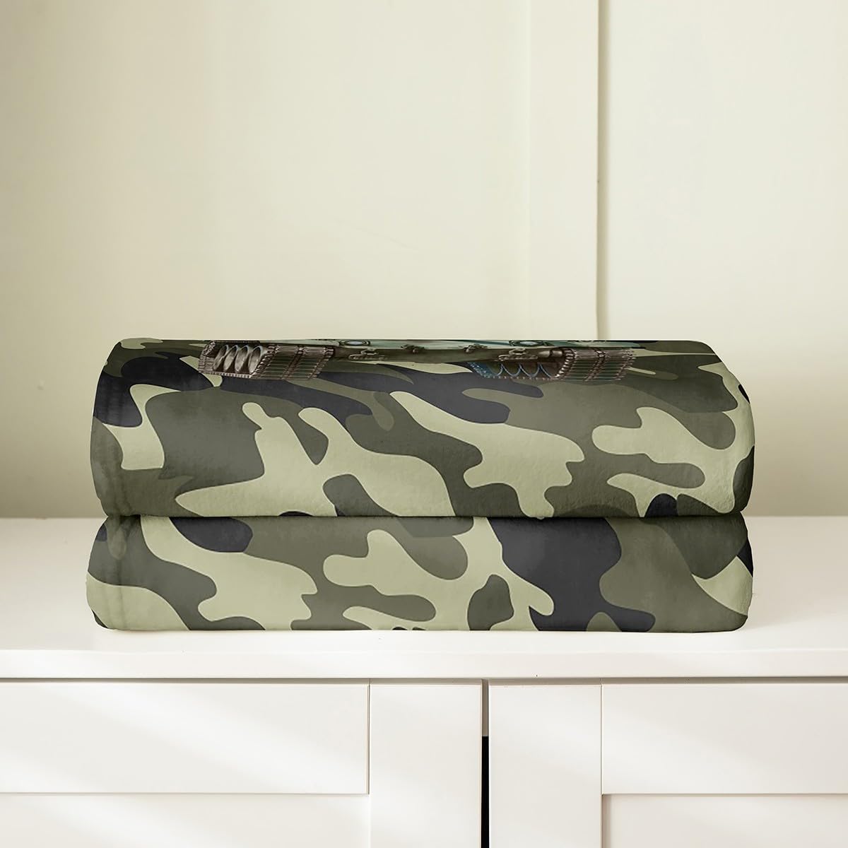 Army Green Tanks Throw Blanket Boys Girls,Dark Green Camo Fuzzy Blanket All Seasons Bed Blanket,3D Print Camouflage Car Plush Blanket Warm,Twin (60 x 80 Inches)