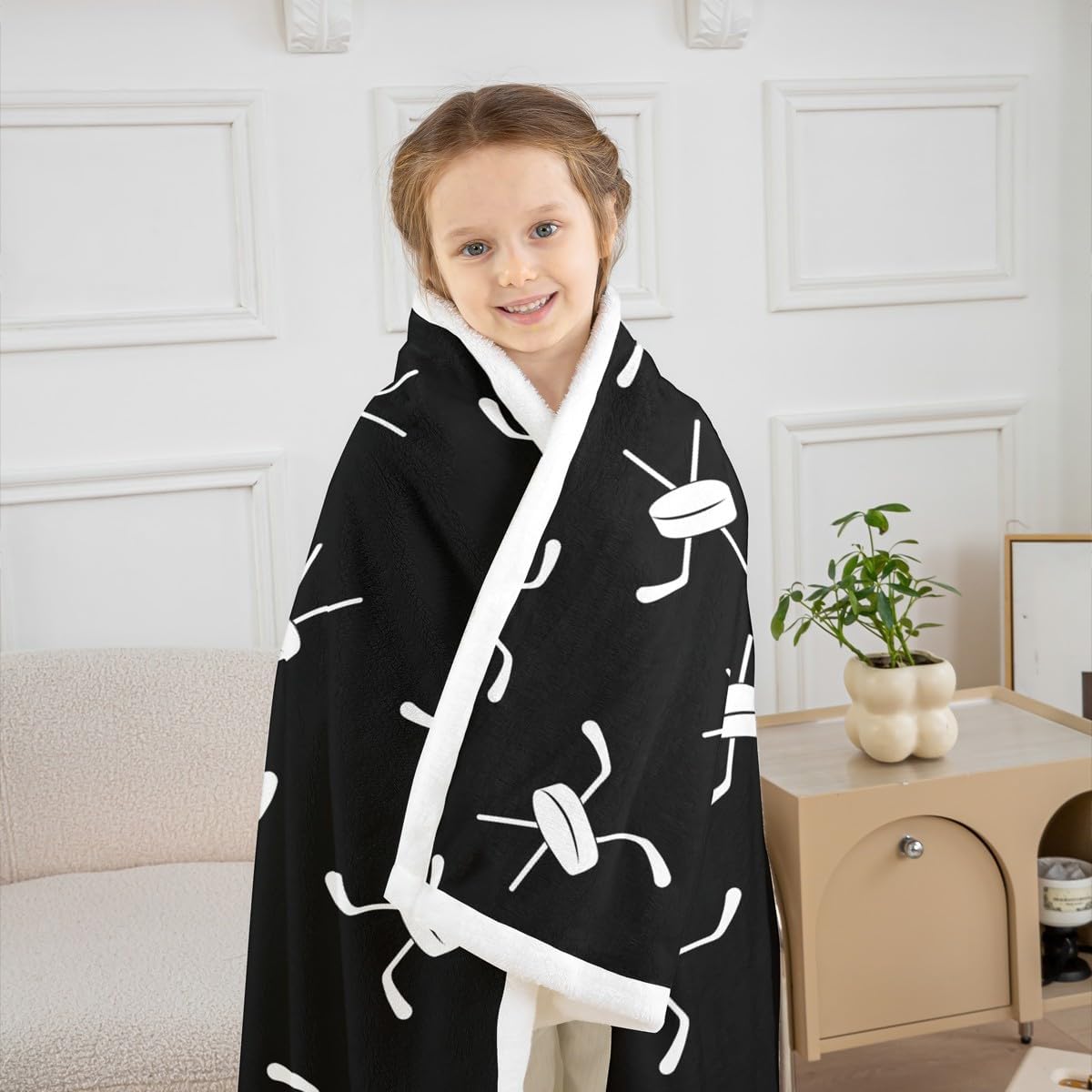 Ice Hockey Sherpa Blanket Hockey Player Flannel Blanket For Kids Boys Girls Teens Adult Winter Ice Sports Plush Blanket Cartoon Ice Hockey Throw Blanket Black White Throw Blanket Throw 50"x60"