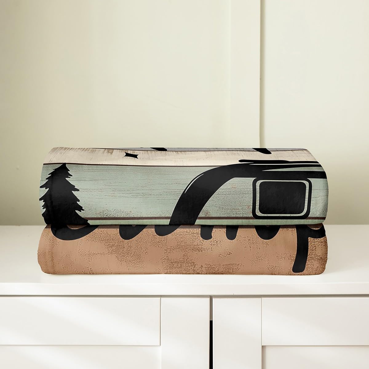 Feelyou Camper Plush Throw Blanket, Happy Camping All Season Bed Blanket, Rustic Wooden Brown White Flannel Fleece Blanket, Gift for Women Mom Wife, Throw 50"x60"