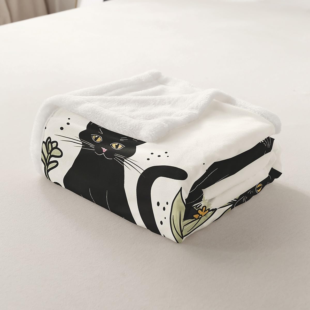 jejeloiu Black Cat Sherpa Throw Blanket for Couch Garden Floral Super Soft Cozy Fleece Cute Kitten Blanket for Winter, Plush Throw Reading Book Throw 50"x60" All Season