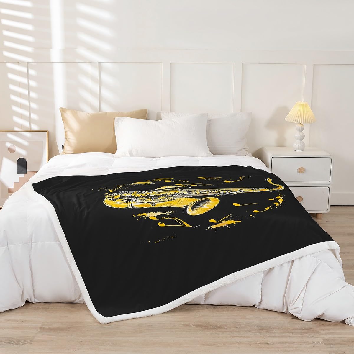 Erosebridal Saxophone Throw Blanket 40x50,Musical Notes Fleece Blanket for Teens Child Boys Girls,Country Acoustic Jazz Music Themed Blanket,Golden Instrument Sherpa Blanket Soft Warm