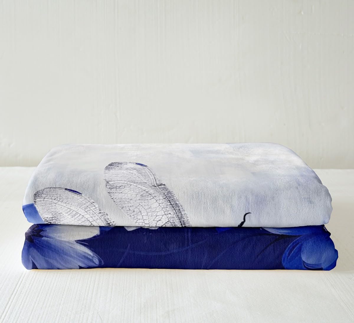 Erosebridal Dragonfly Blanket Daisy Flowers 60"x80" Throw Blanket,Navy Blue Ombre Oil Painting Fleece Blanket Graffiti Art Bed Blanket Rustic Animals Butterfly Bohemian Decor