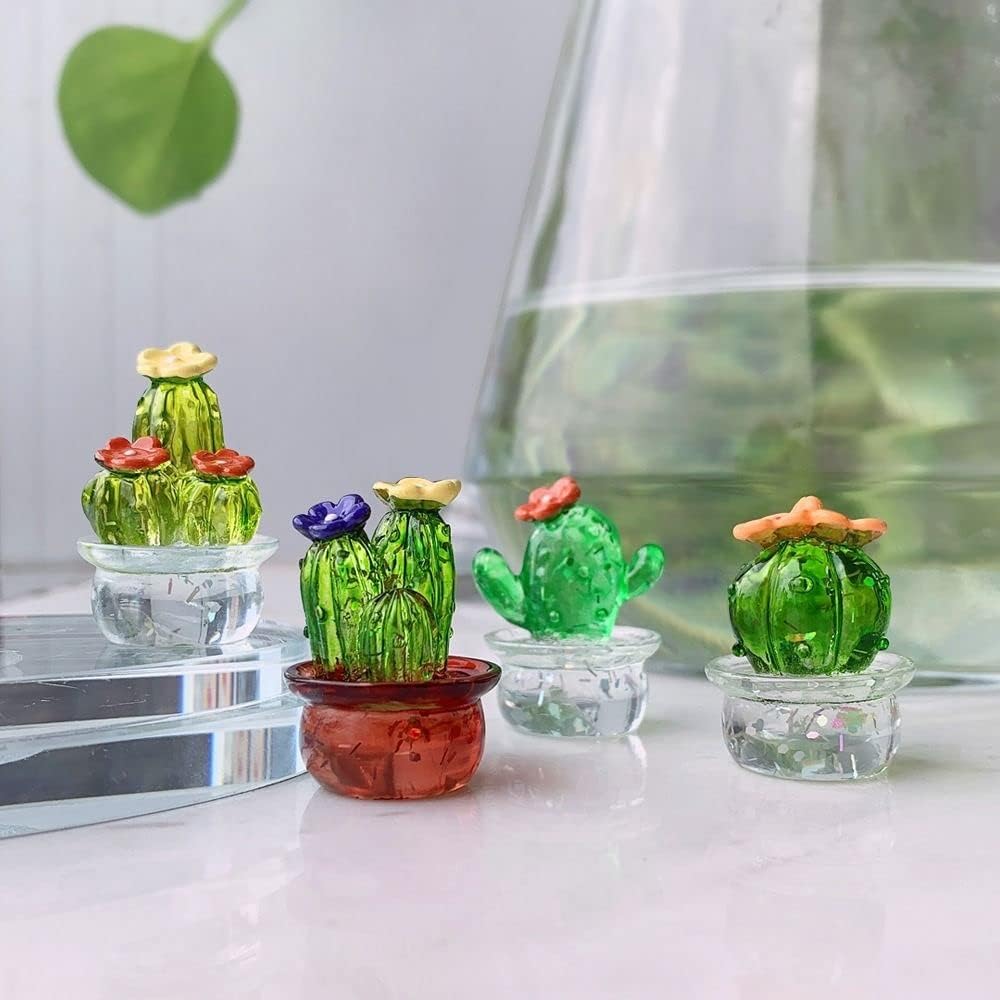 4Pcs Mini Cactus Figurines Ornaments Desktop Craft Car Inner Ornaments Adornment Cute Miniature Plant for Home Office Decoration(4Pcs/Set)