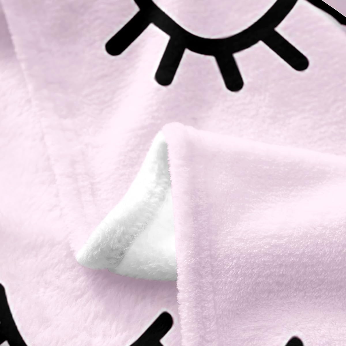 Manfei Eyelash Kids Flannel Blanket Hearts Crown Print Throw Blanket for Girls Princess Room Decor, Fashion Pink Blanket for Bed Couch Sofa, Soft and Breathable Cozy Blanket(40 x 50 Inches)