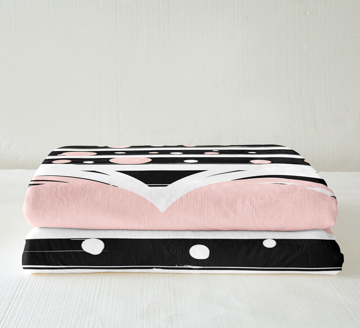 Feelyou Heart Pattern Throw Blanket Geometric Stripe Fleece Blankets for Crib Bed Couch Adult Black and White Fuzzy Blanket Simple Modern Style Sherpa Blanket Pink Polka Dots Reversible Twin 60"x80"