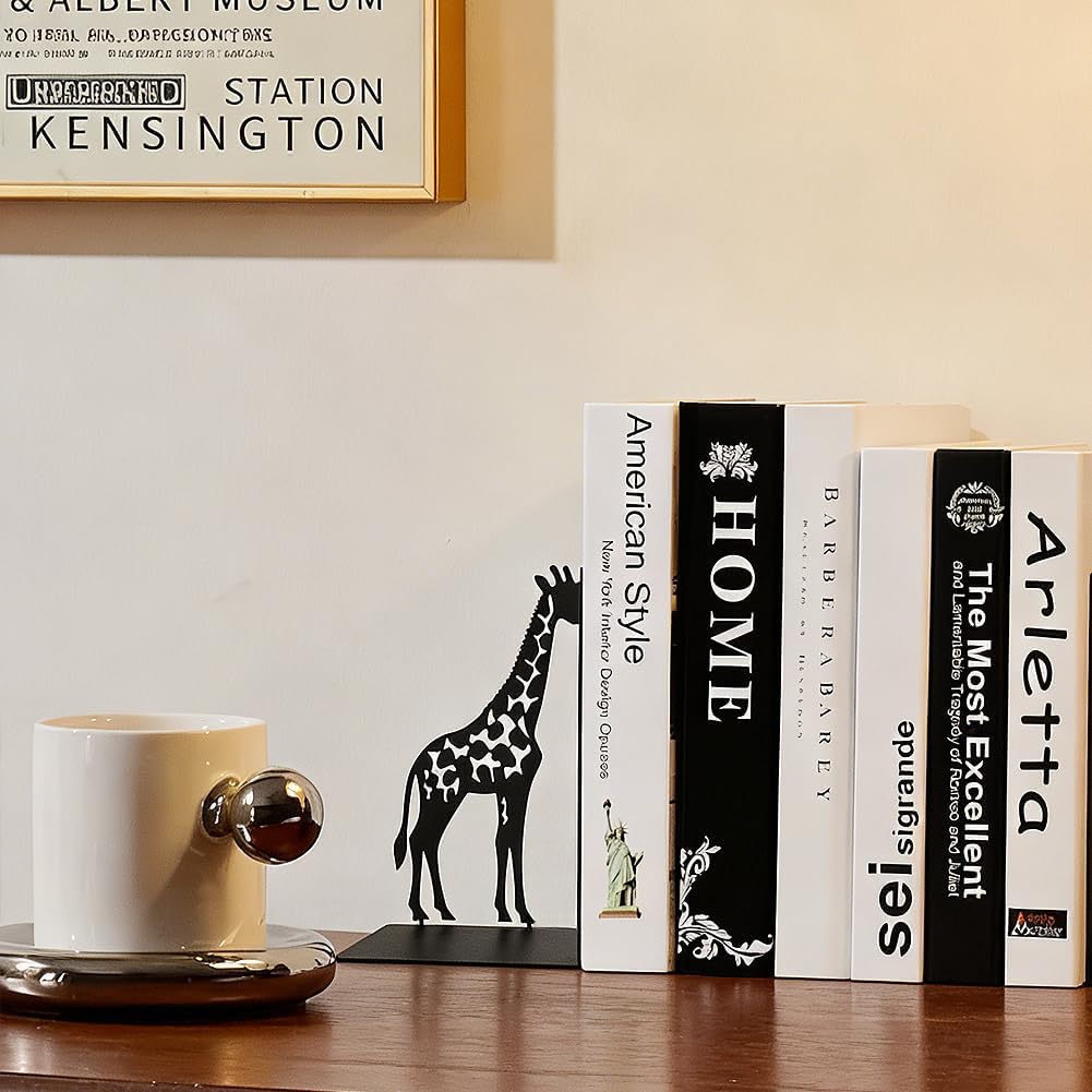 1 Pair Giraffe Bookends for Shelves,3D Foldable Giraffe Book Ends Decorative Bookends Organizer Metal Book Stands Journal Book Holder Book Stoppers for Women Girls Kids Gift Home School Library Decor