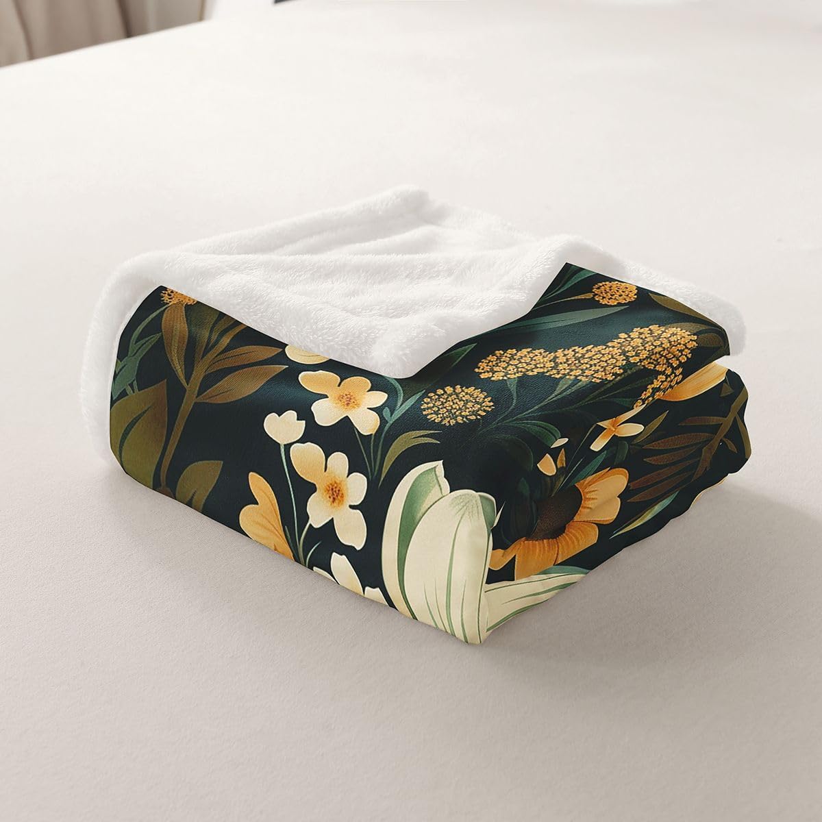 Feelyou Vintage Floral Throw Blanket Boho Floral Soft Fleece Sherpa Cozy Fuzzy Plush Warm Flower Fuzzy Plush Throw Queen 90"x90" for Bed Couch Living Room