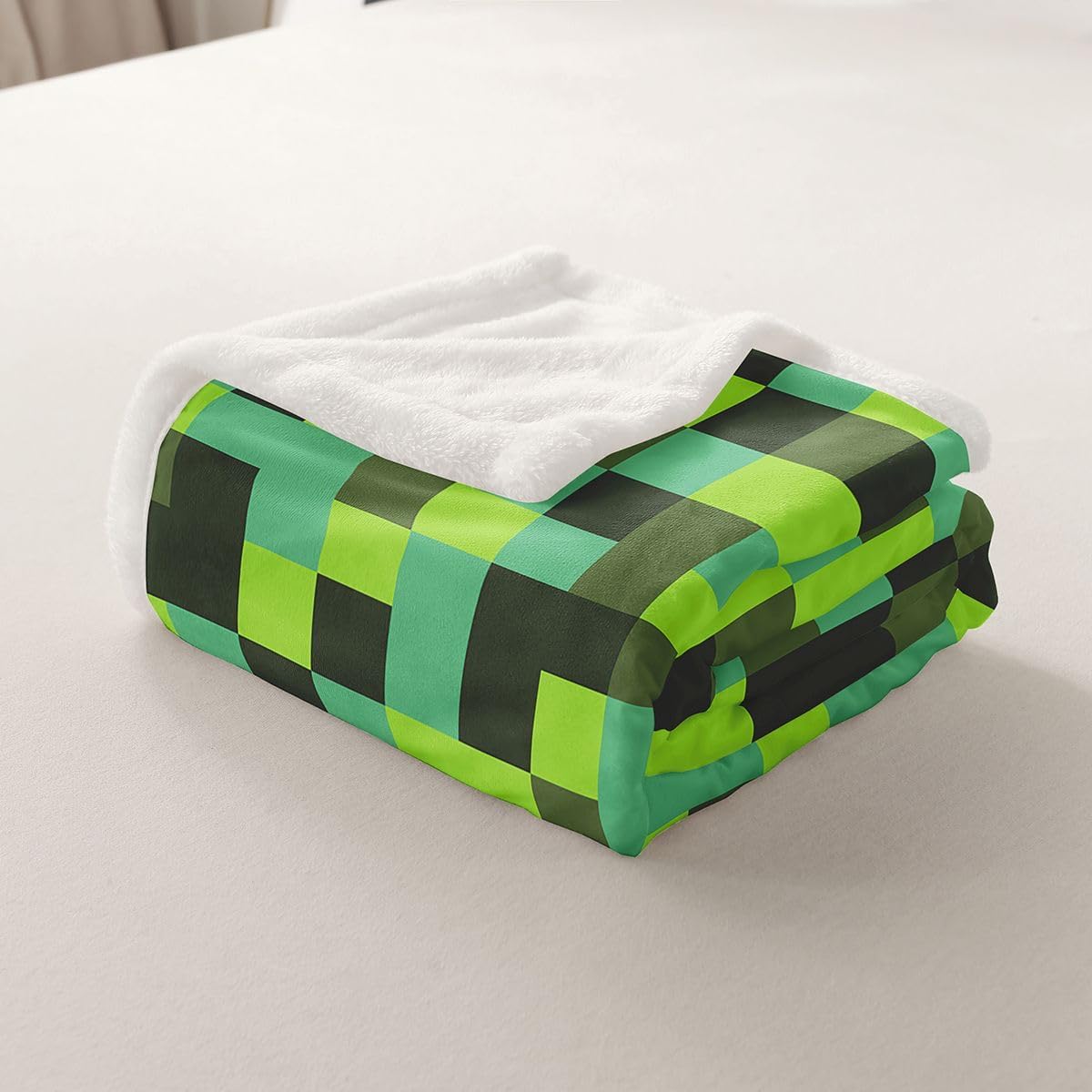 Feelyou Pixelated Neon Green Black Sherpa Throw Blanket for Couch Pixel Art Super Soft Cozy Fleece Geometric Grid Blanket for Winter, Plush Throw Gamepad Grid Baby 30"x40" All Season