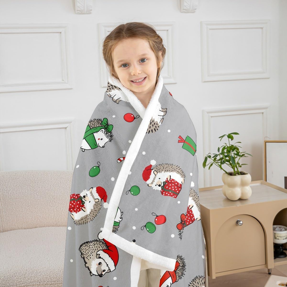 Feelyou Merry Christmas Hedgehog Plush Throw Xmas 3D Animals Fleece Throw Blanket Cute Christmas Animals Sherpa Blanket for Bed Sofa Couch Microfiber Grey Warm Fuzzy Cozy Room Decor Throw 50"x60"