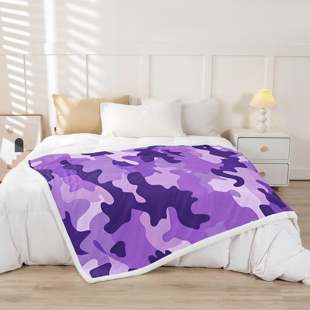 Camouflage Fleece Throw Blanket Super Soft Cozy Purple Camo Sherpa Blanket for Kids Women Adults Camo Plush Blanket Military Theme Fuzzy Blanket for Sofa Bed(30x40 Inches)