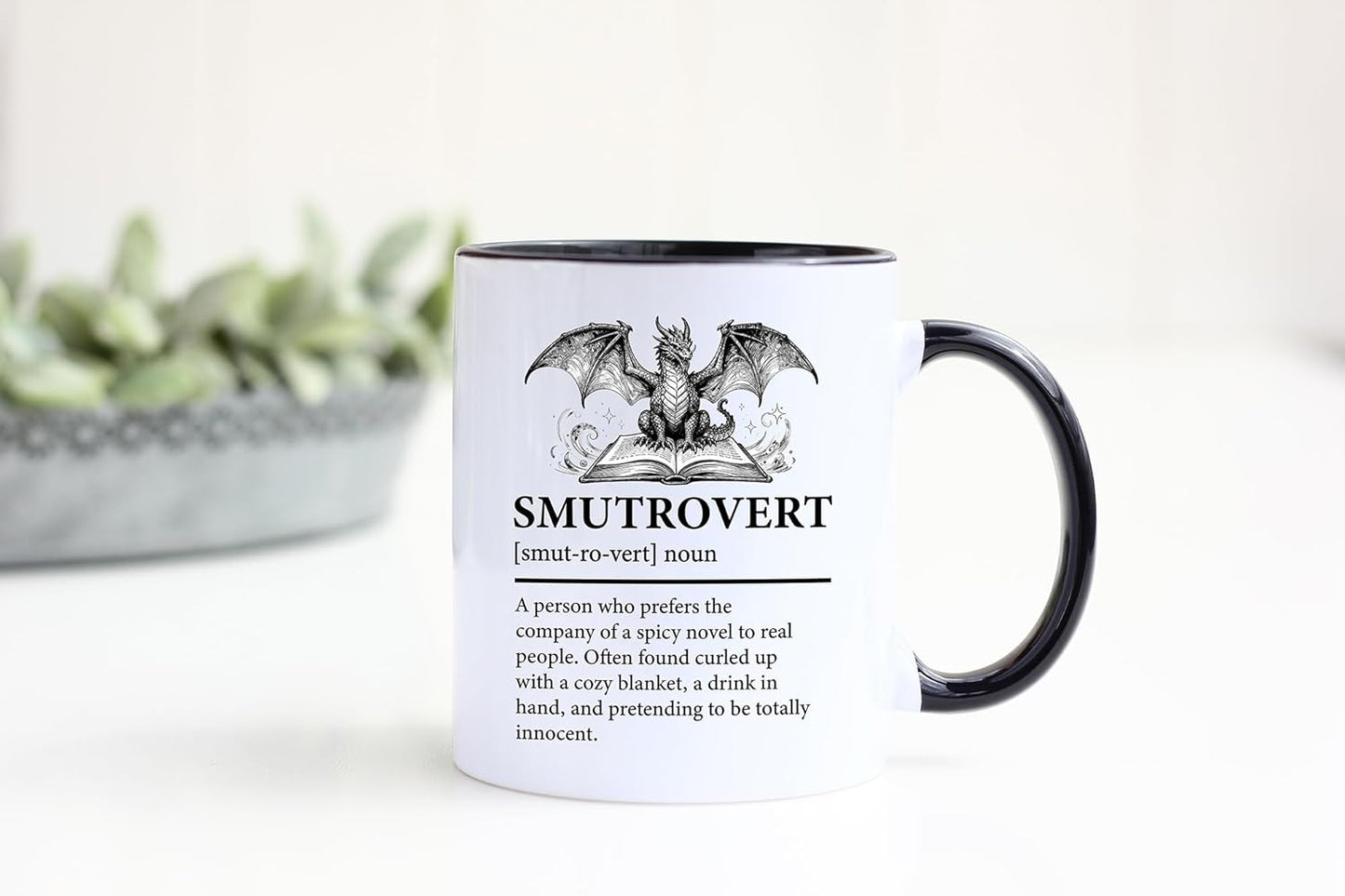 Smutrovert Definition Mug - Funny Reading Gift for Book Lovers, Spicy Romance Readers & Introverts - 11oz Ceramic Coffee Mug/Tea Cup with Humorous Dictionary Quote