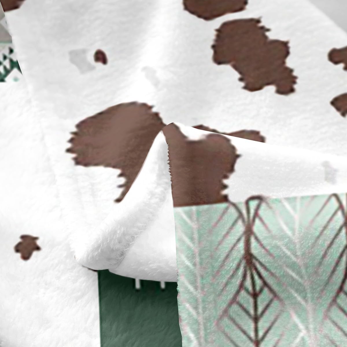 Feelyou Cow Print Plush Throw Blanket, for Kids Boys Girls Cartoon Milk Cow Flannel Fleece Blanket Baby 30"x40" Farmhouse Cowhide All Season,Bed Blanket Bedroom Decor Green White Animal