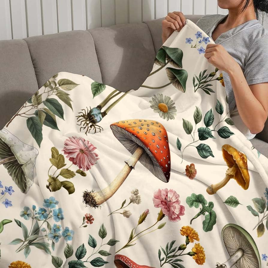 MASLEK Mushroom Floral Blanket Cozy Soft Flannel Throw Vintage Beige Botanical Nature Design Lightweight Warm Blanket for Couch Bed Sofa Gift for Women Men, 50x60 Inch