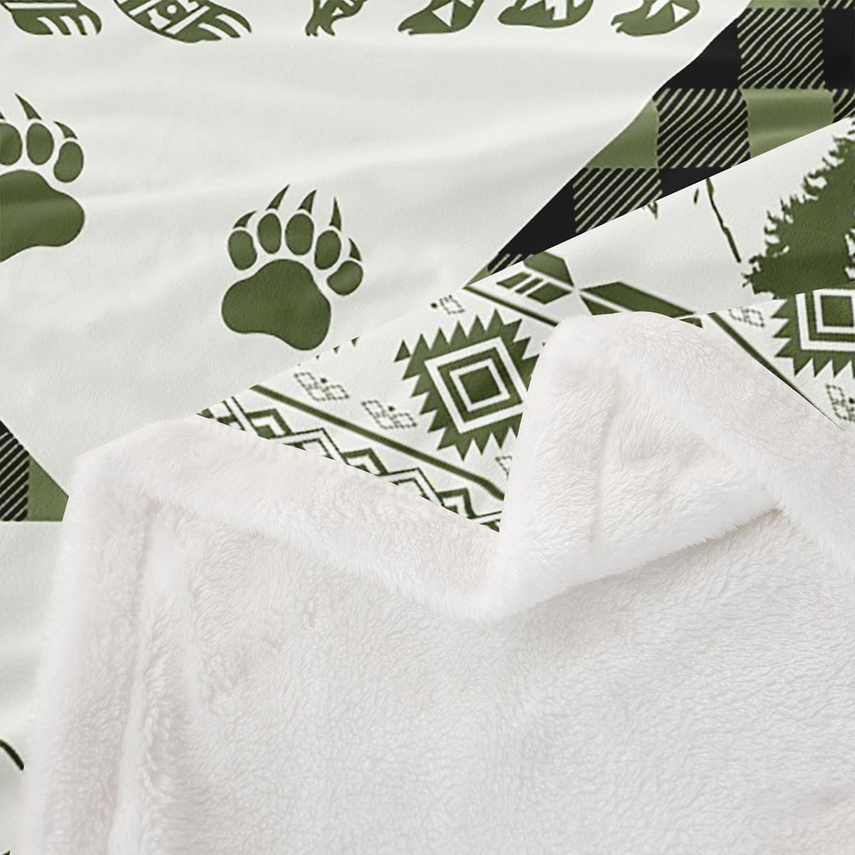 Feelyou Bear Sherpa Throw Blanket for Couch Rustic Cabin Country Super Soft Cozy Fleece Green Plaid Blanket for Winter, Plush Throw Baby 30"x40" All Season