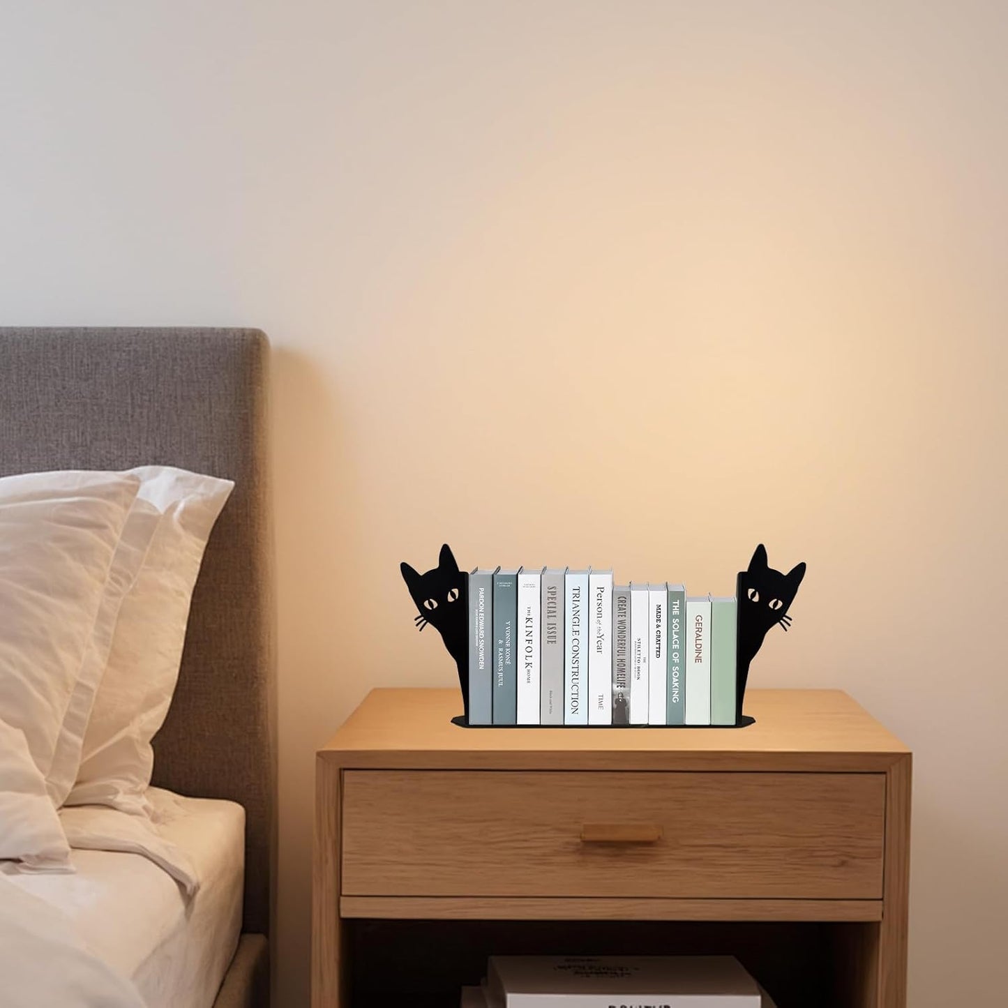 Book Ends, Black Cat Metal Bookends for Shelves Decorative with Non-Slip Bottom, Cute Bookshelf Decor, Book Ends for Shelves, Decorative Objects, Unique Bookends