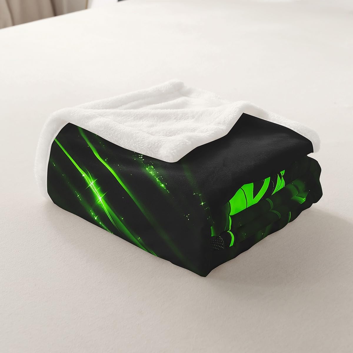 Feelyou Boys Green Race Car Fleece Throw Blanket Speed Sports Car Blanket for Kids Teens Adult Fast and Furious Plush Blanket Green Ombre Fuzzy Blanket for Sofa Bed Couch,Throw 50x60 Inches