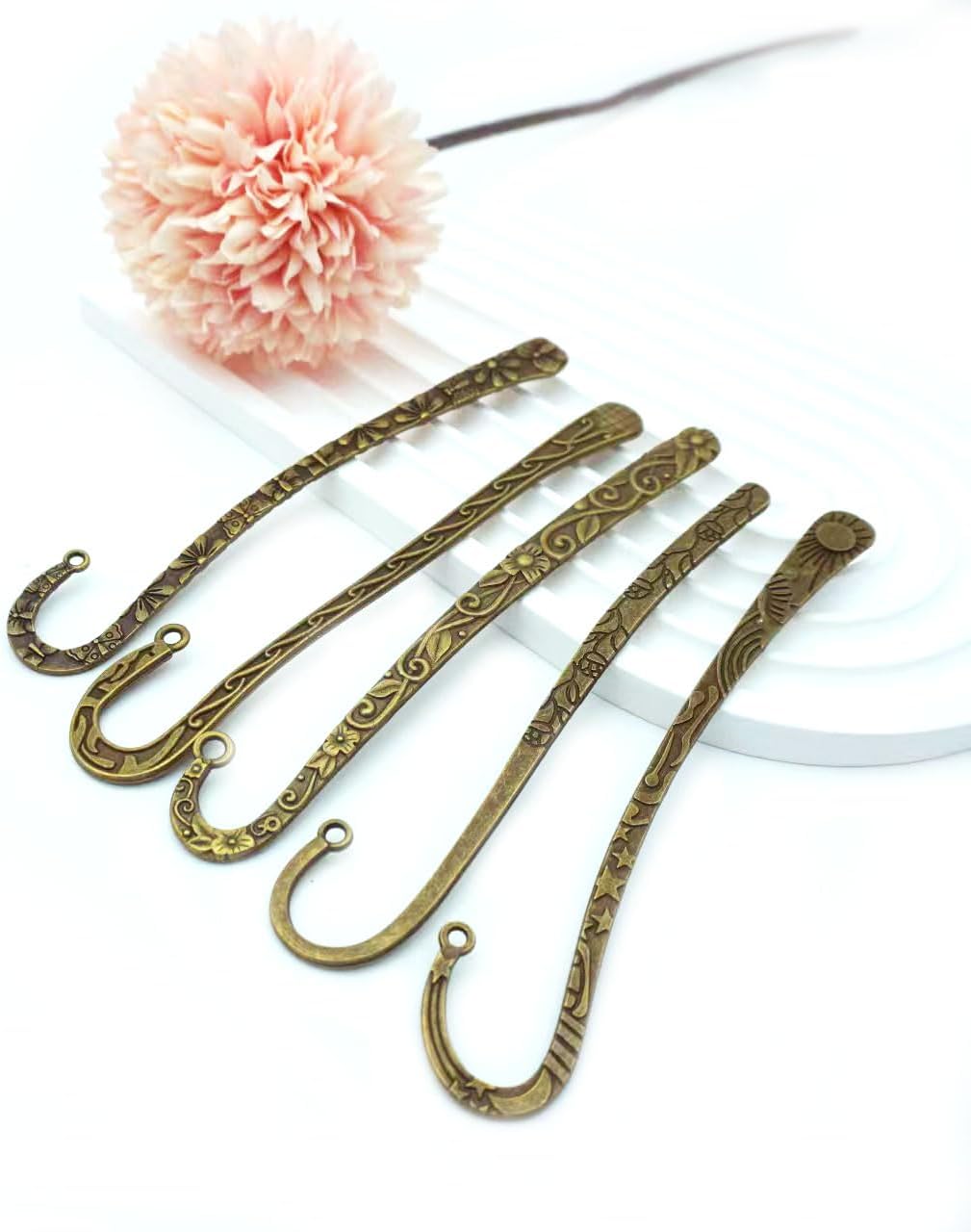 15 Pack Gold Metal Bookmark Hook DIY Bookmarks Antique Tibetan Carved with Loop for Crafting (5 Styles & Silver/Gold/Bronze)