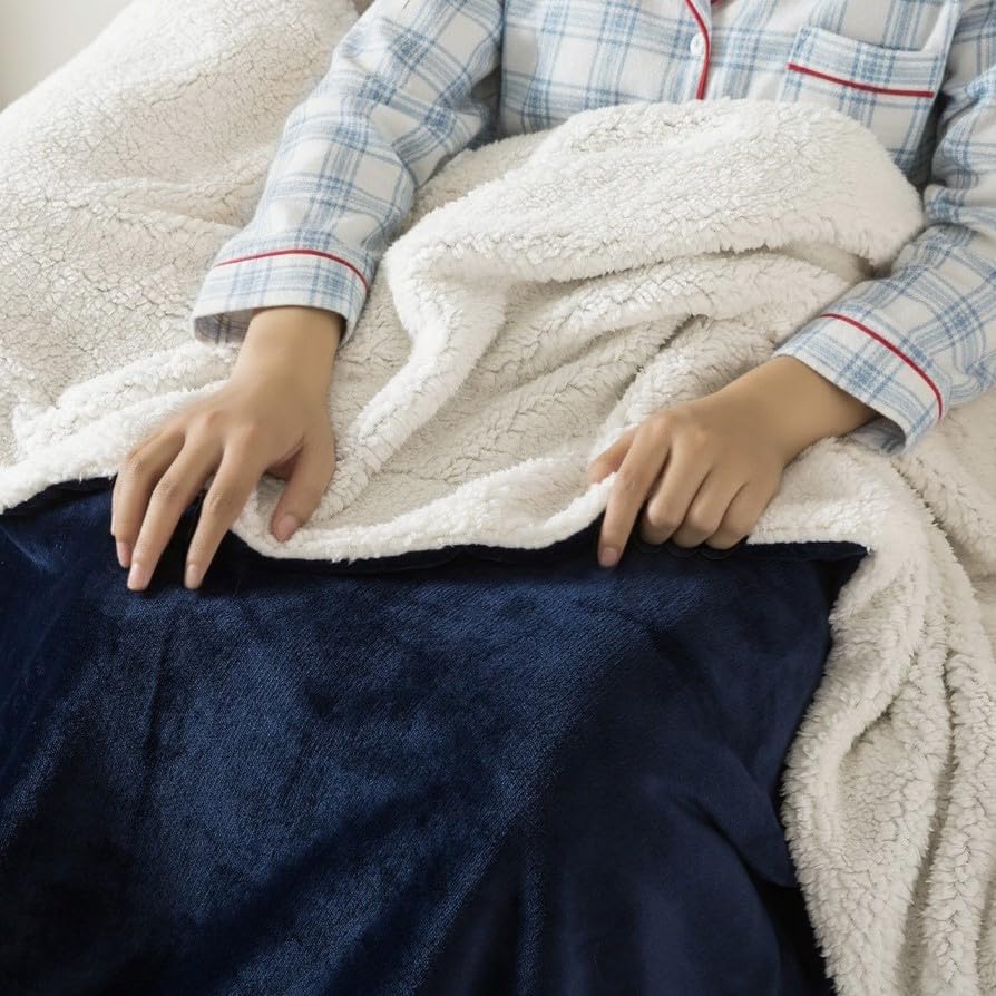 WDCOZY Sherpa Fleece Blankets Fuzzy Thick Warm Throw Blanket Super Soft Reversible Luxurious Fluffy Plush for Sofa Couch Bed Home Decor All Seasons Winter Blankets 50"x60" Navy Blue