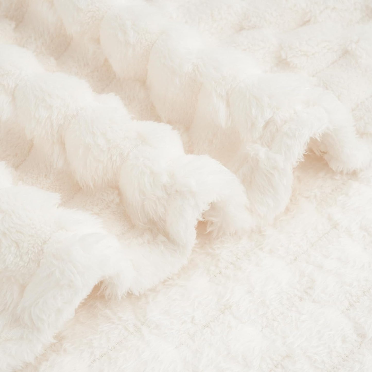 Vessia Flannel Fleece Throw Blanket, 3D Jacquard Cream Fuzzy and Warm Blanket for Couch, Sofa, Bed, 300GSM Super Soft Touch Cozy Home Decor for All Seasons (50x70 inches)
