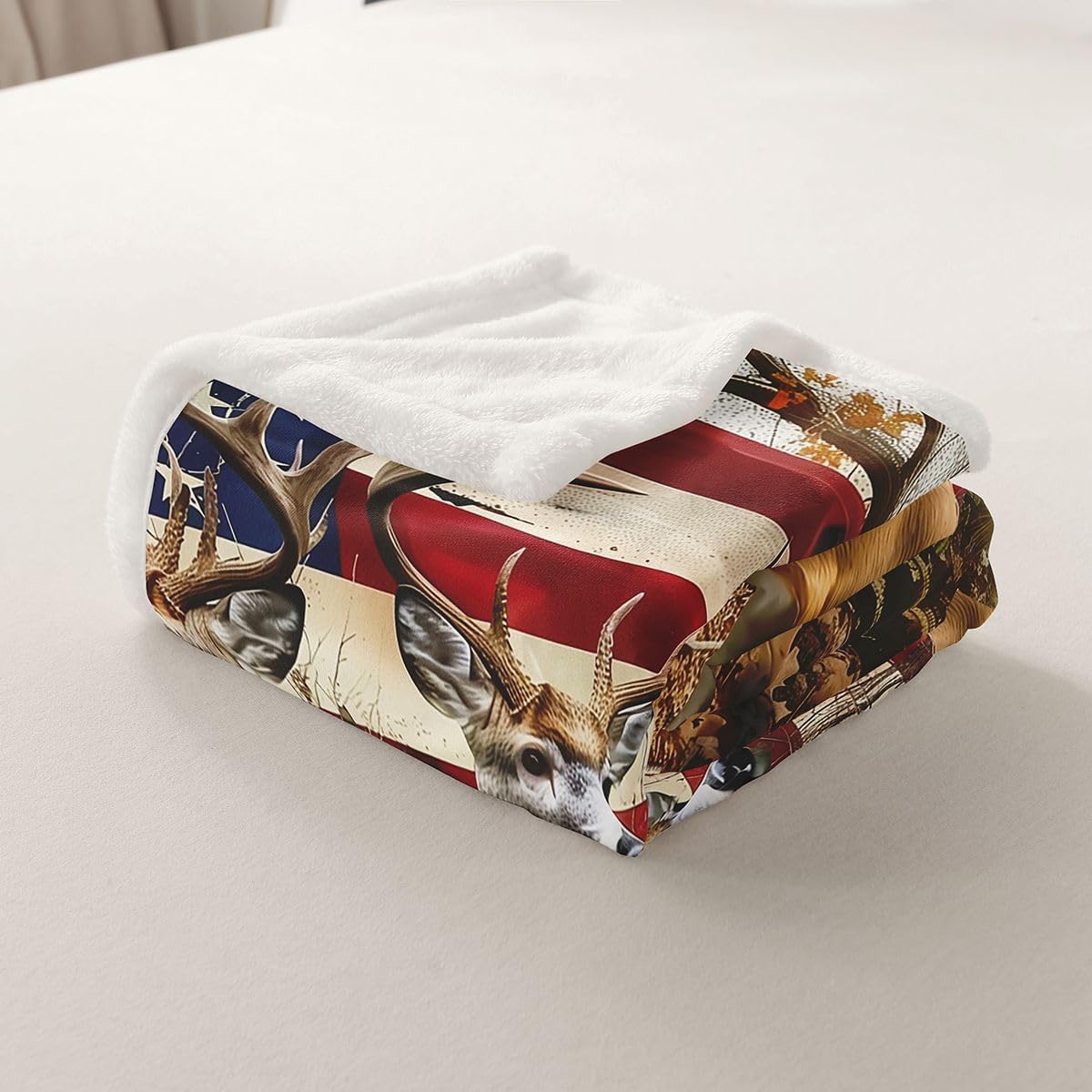 Feelyou Hunting Camo Deer Sherpa Throw Blanket for Couch American Flag Deer Super Soft Cozy Fleece Wildlife Animal Blanket for Winter, Plush Throw Camo Baby 30"x40" All Season