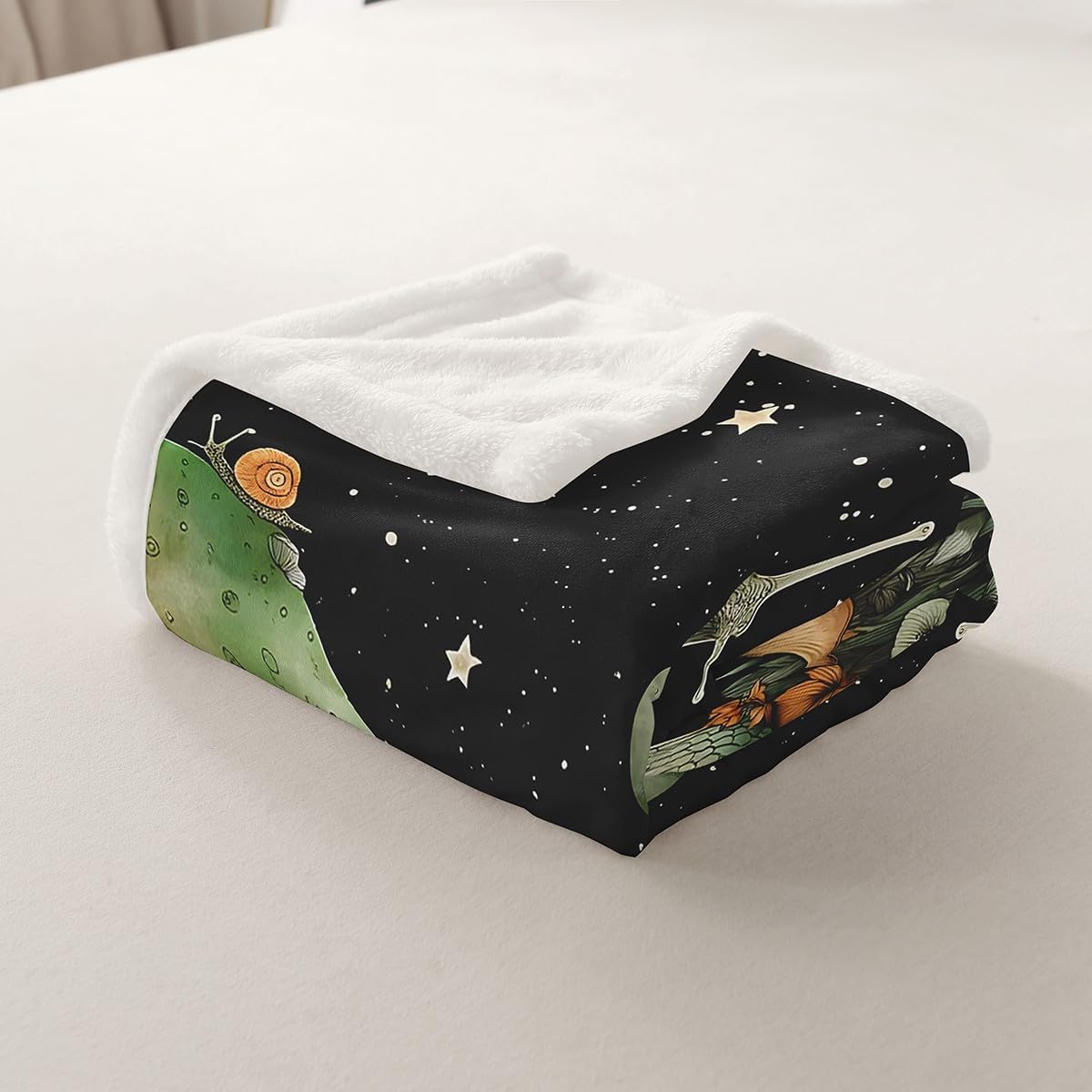 Manfei Mushroom Throw Blanket Snail Plant and Leaves Fleece Blanket Aesthetic Hippie Moon Ster Cozy Throws for Bed Couch Sofa,Kids Boys Girls Room Decor,Soft and Breathable(50 x 60 Inches)