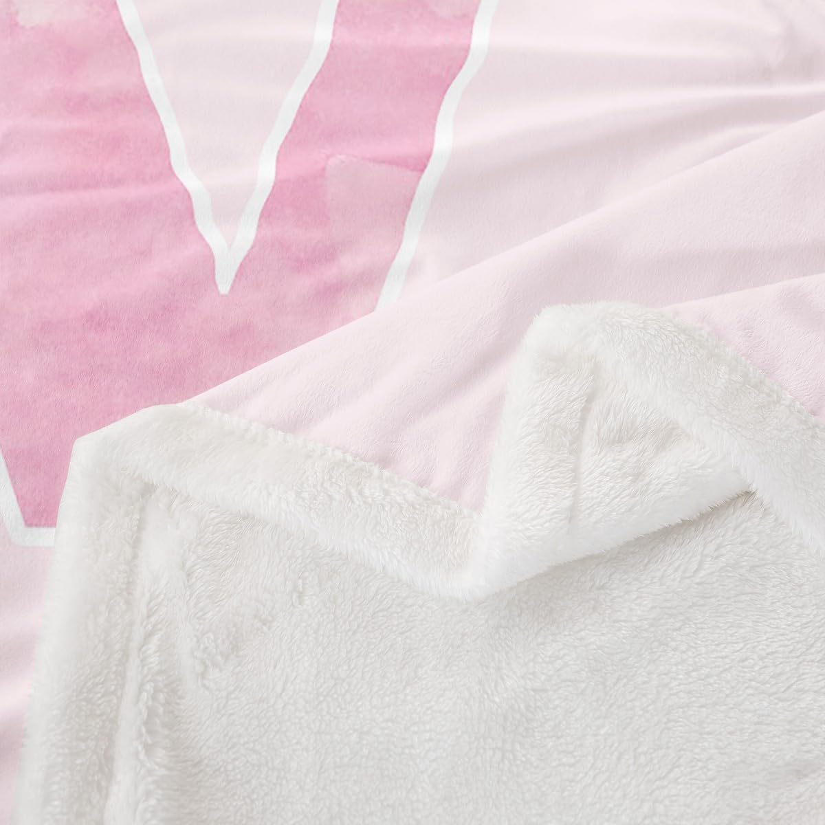 Erosebridal Monogrammed Bows Blanket Throw 50x60 for Girls,Coquette Trendy Initial V Plush Blanket Gifts for Women Daughter,Girly Pink Bowknot Fleece Blankets,Initial Personalized Preppy Decor(V)